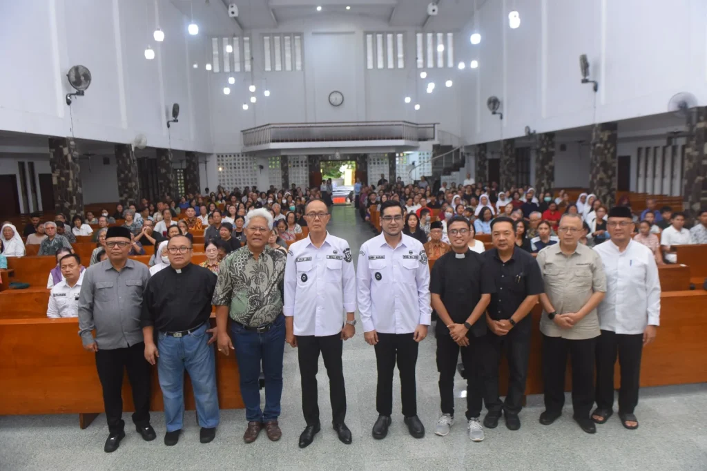 Misa Requiem di Sukabumi: Umat Katolik Doakan Paus Fransiskus